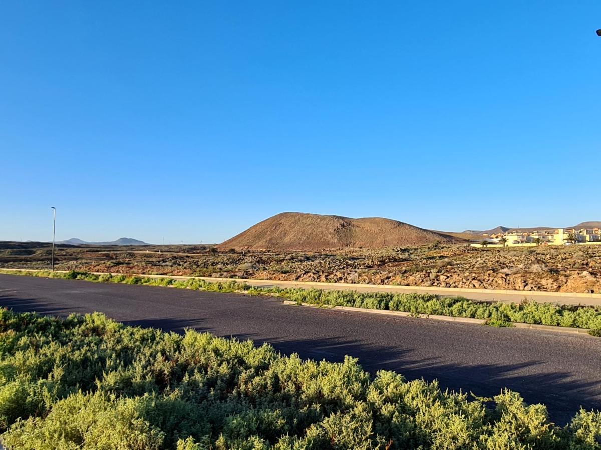 Casa Zalla 110M2, 200M2 Garden, Pool, 1Gb Wi-Fi, Private Parking Corralejo Exterior foto